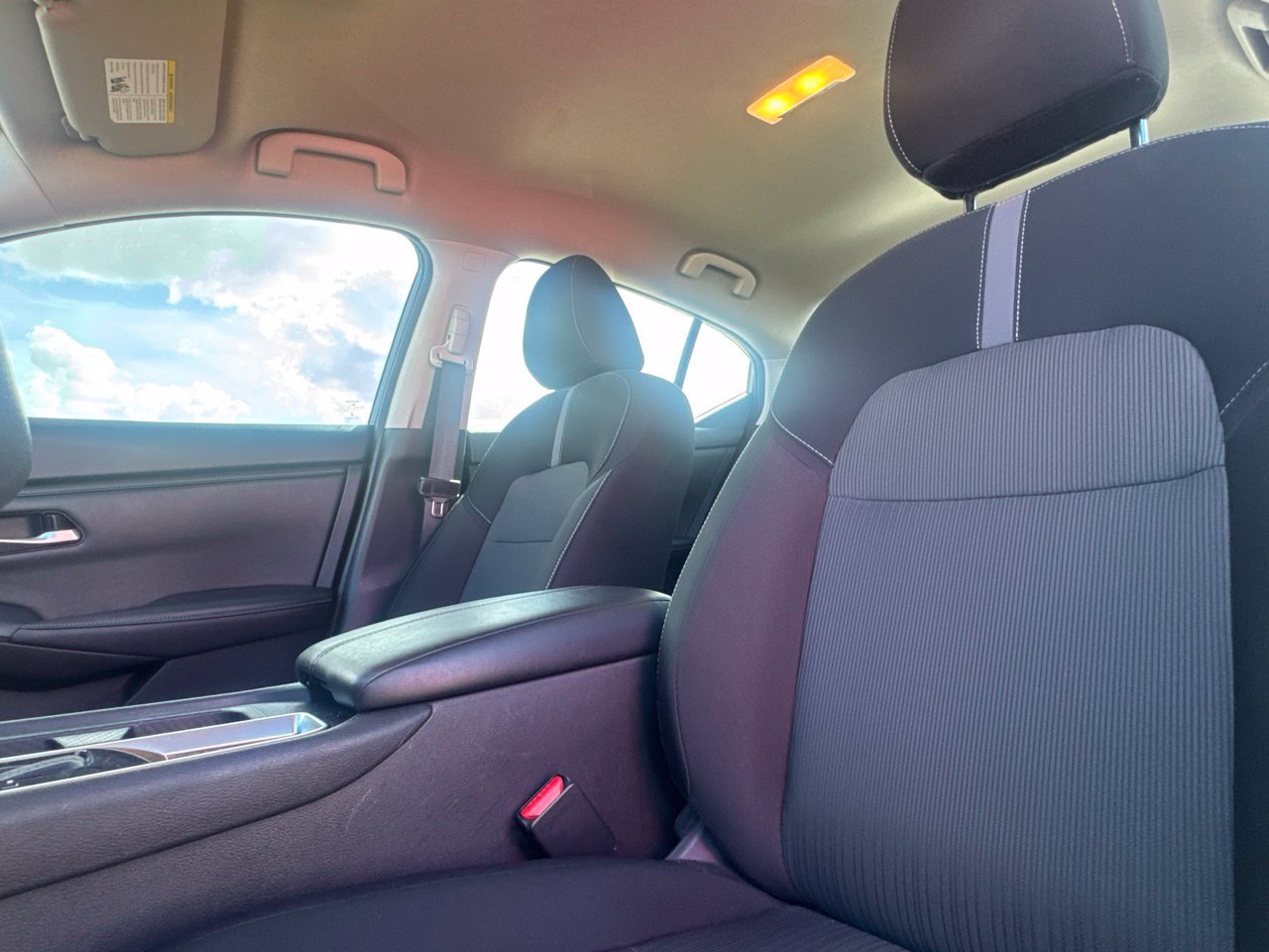 Used 2025 Nissan Sentra SV w/ Trunk Package FWD image 43