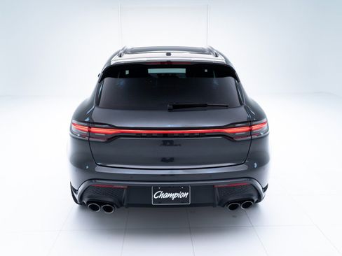 New 2026 Porsche Macan image 10