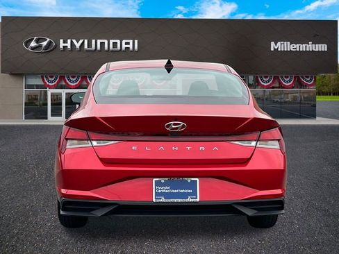 Certified 2023 Hyundai Elantra SEL image 7