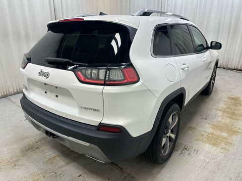 Used 2019 Jeep Cherokee Limited w/ Luxury Group AWD/4WD image 11