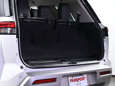 Used 2022 Nissan Pathfinder Platinum w/ Cargo Package image 33