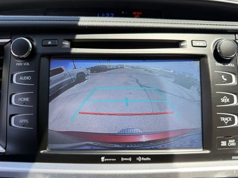 Used 2019 Toyota Highlander SE AWD/4WD image 23