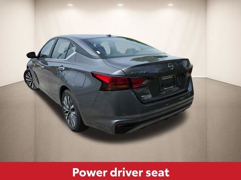Used 2025 Nissan Altima 2.5 SV FWD image 6