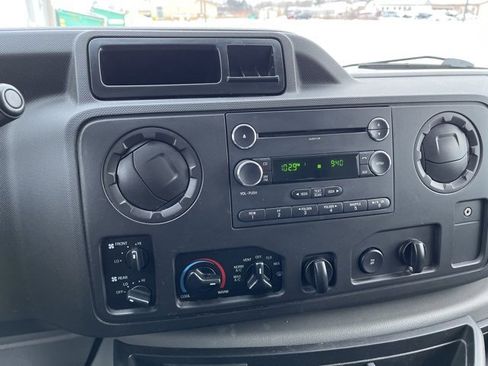 Used 2013 Ford E-350 and Econoline 350 XLT image 19