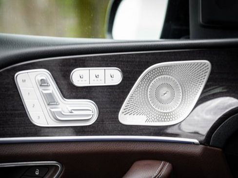 Used 2022 Mercedes-Benz GLS 450 4MATIC w/ AMG Line Exterior image 45