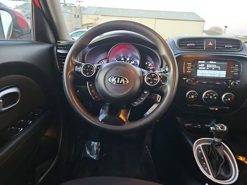Used 2019 Kia Soul FWD image 27