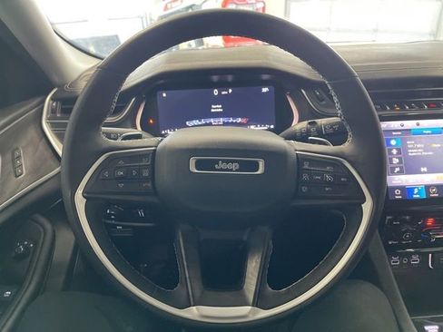 Used 2023 Jeep Grand Cherokee Limited w/ Trailer Tow Prep Group (B) image 39