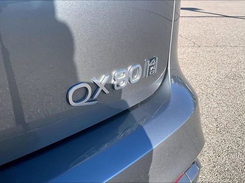 Certified 2025 INFINITI QX80 Sensory image 8
