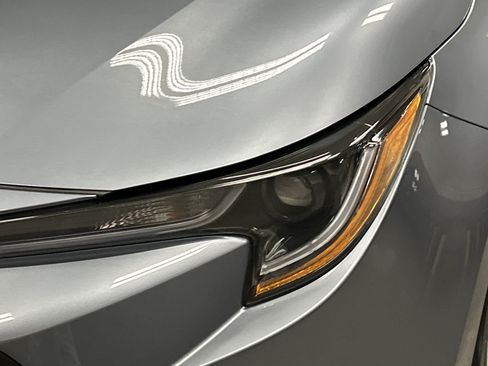 Certified 2025 Toyota Corolla LE FWD image 6