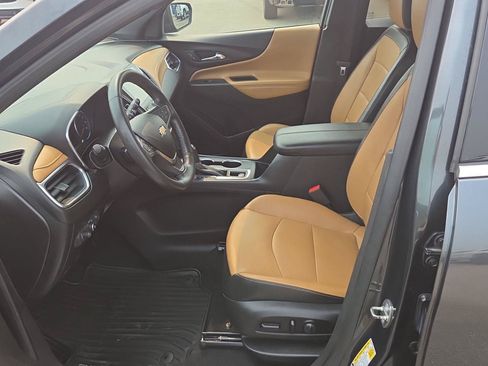 Used 2018 Chevrolet Equinox Premier FWD image 17