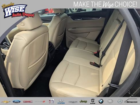 Used 2018 Cadillac XT5 AWD w/ LPO, Wheel Lock Package image 17