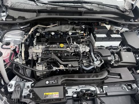Certified 2025 Toyota Corolla Cross L FWD image 24