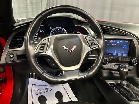 Used 2018 Chevrolet Corvette Stingray Coupe w/ 1LT RWD image 13