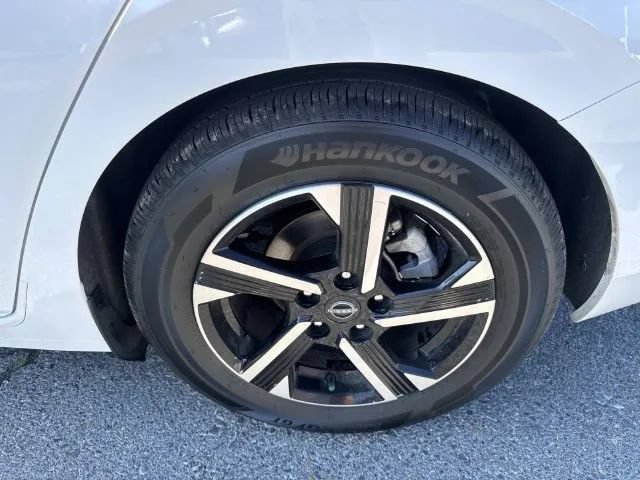 Certified 2025 Nissan Sentra SV FWD image 12