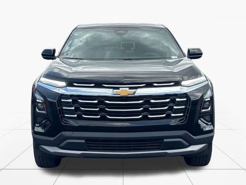 Used 2026 Chevrolet Equinox LT w/ Convenience Package II FWD image 9
