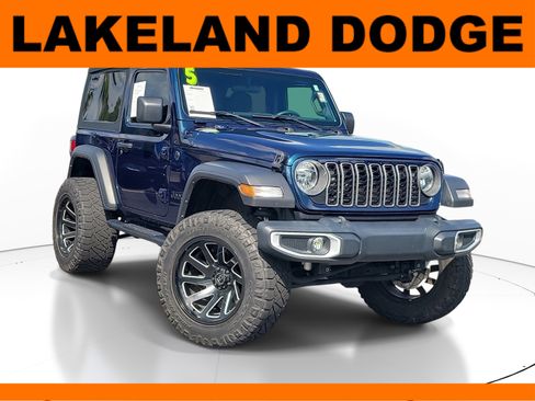 Used 2025 Jeep Wrangler Sport AWD/4WD image 1
