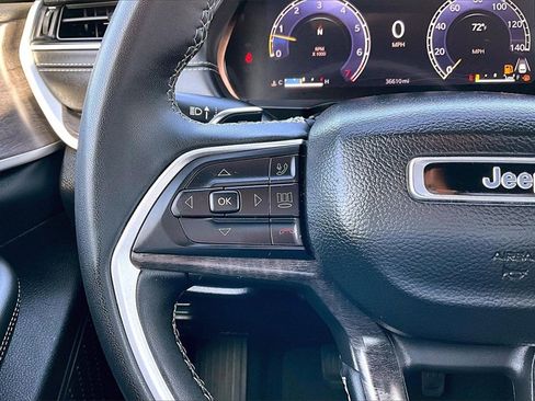 Certified 2024 Jeep Grand Cherokee L Limited w/ Luxury Tech Group II image 19