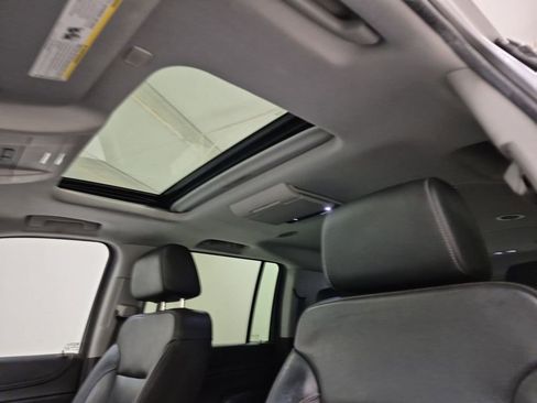 Used 2019 GMC Yukon XL SLT w/ Open Road Package image 19