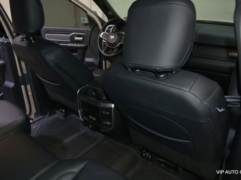 Used 2022 RAM 2500 Big Horn w/ Level C Equiment Group image 18