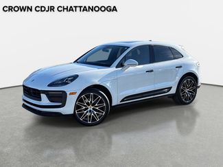 Used 2024 Porsche Macan video 1