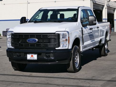 Used 2023 Ford F250 XL image 8