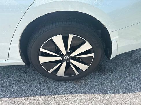 Used 2022 Nissan Altima 2.5 SL AWD/4WD image 11