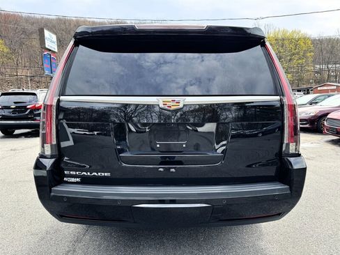 Used 2020 Cadillac Escalade ESV Premium Luxury image 6
