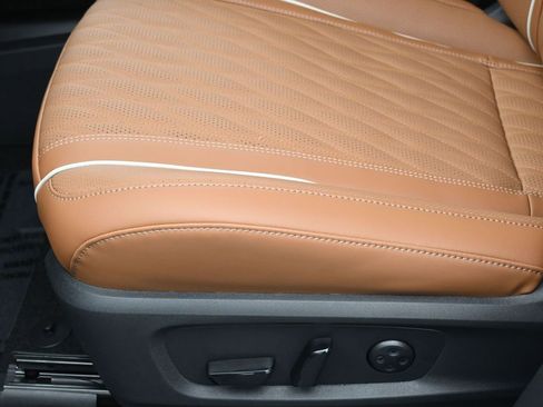 New 2026 INFINITI QX60 Autograph w/ Dark Cargo Package image 18