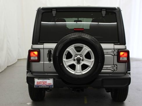 Used 2019 Jeep Wrangler Unlimited Sport S AWD/4WD image 8