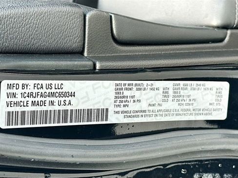 Used 2021 Jeep Grand Cherokee Laredo X image 36