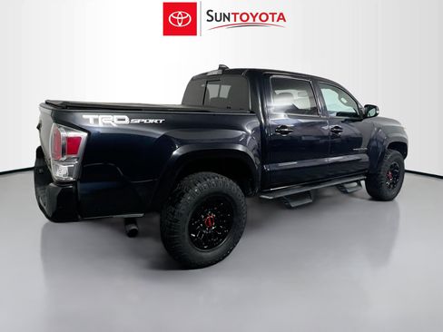 Used 2022 Toyota Tacoma TRD Sport w/ TRD Premium Sport Package RWD image 4