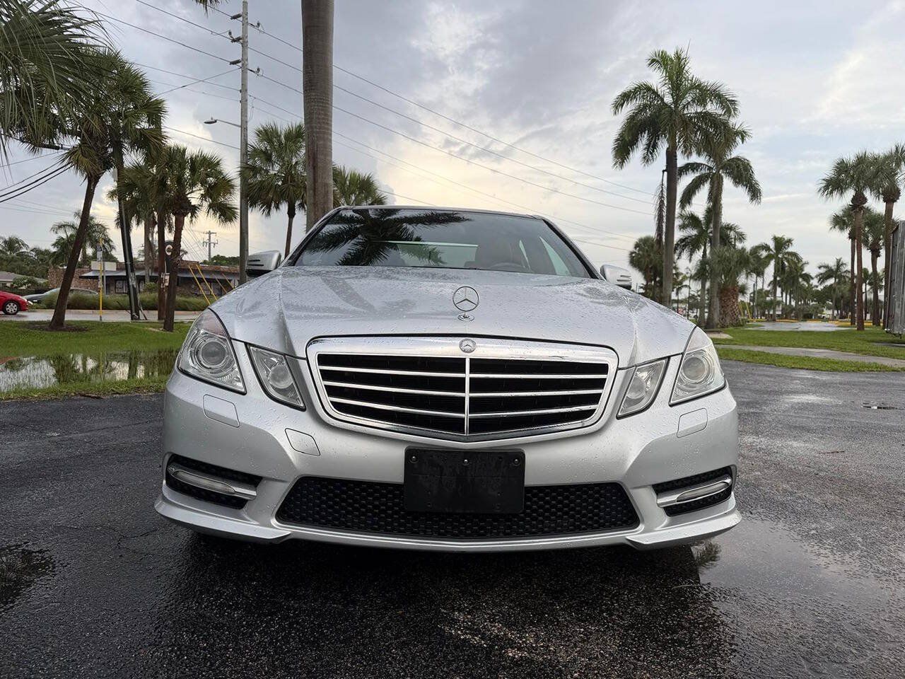 Used 2013 Mercedes-Benz E 350 4MATIC Sedan w/ Premium 2 Pkg image 8