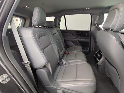 Used 2020 Lincoln Aviator Reserve AWD/4WD image 22