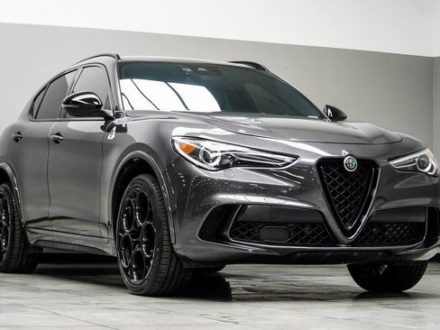Used 2022 Alfa Romeo Stelvio Quadrifoglio w/ Active Assist Plus Package image 8