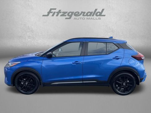 Used 2023 Nissan Kicks SR w/ SR Premium Package image 4