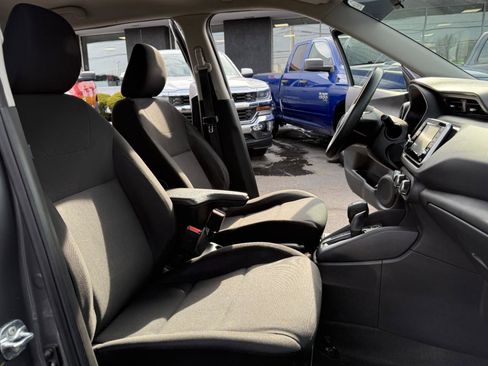 Used 2023 Nissan Kicks S image 44