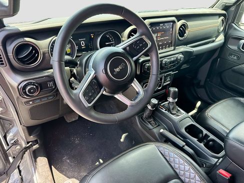 Used 2023 Jeep Wrangler Unlimited Sahara AWD/4WD image 10