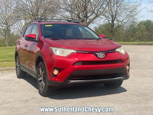 Used 2017 Toyota RAV4 XLE FWD image 9