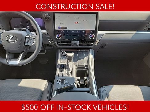 Used 2026 Lexus GX 550 w/ Accessory Package (2T) AWD/4WD image 12