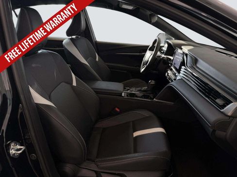 Used 2025 Toyota Camry SE FWD image 31