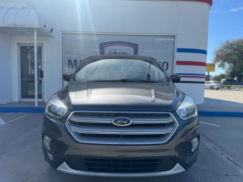 Used 2019 Ford Escape SE FWD image 8
