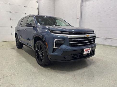 New 2026 Chevrolet Traverse High Country w/ LPO, Floor Liner Package image 2