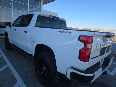 Certified 2022 Chevrolet Silverado 1500 Custom w/ Rally Edition image 3