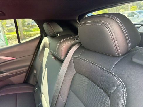 Used 2025 Chevrolet Equinox EV LT w/ Convenience Package II image 11