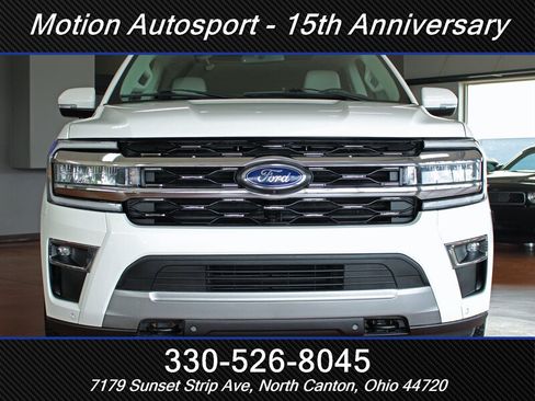 Used 2023 Ford Expedition Max Limited AWD/4WD image 3