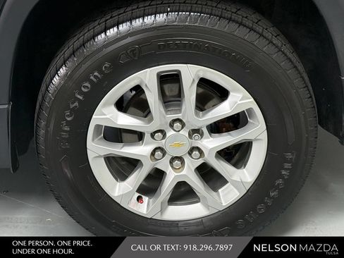 Used 2019 Chevrolet Traverse LS FWD image 13