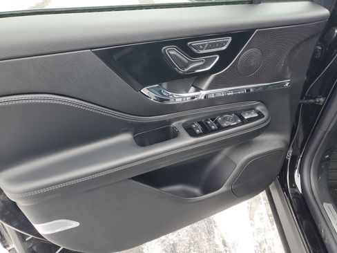 New 2026 Lincoln Corsair Premiere image 8