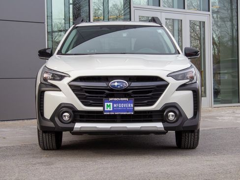 Used 2023 Subaru Outback Limited XT image 2