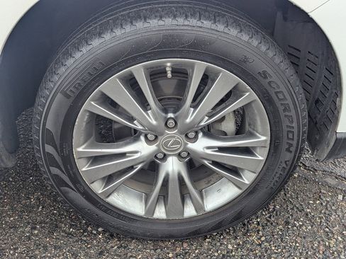 Used 2013 Lexus RX 450h AWD image 10