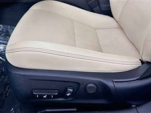 Used 2016 Lexus IS 300 300 image 16